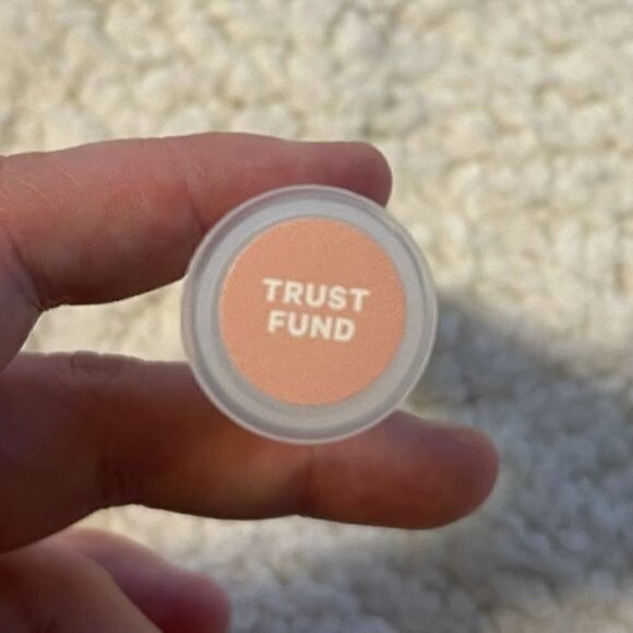 NEW Milk Makeup Shadow Liner in Trust Fund - Picture 4 of 4